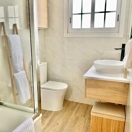 Black House - Feel The Vibe Διαμέρισμα Βίγκο