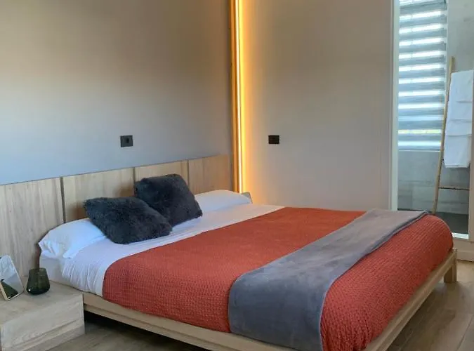 Black House - Feel The Vibe Apartman