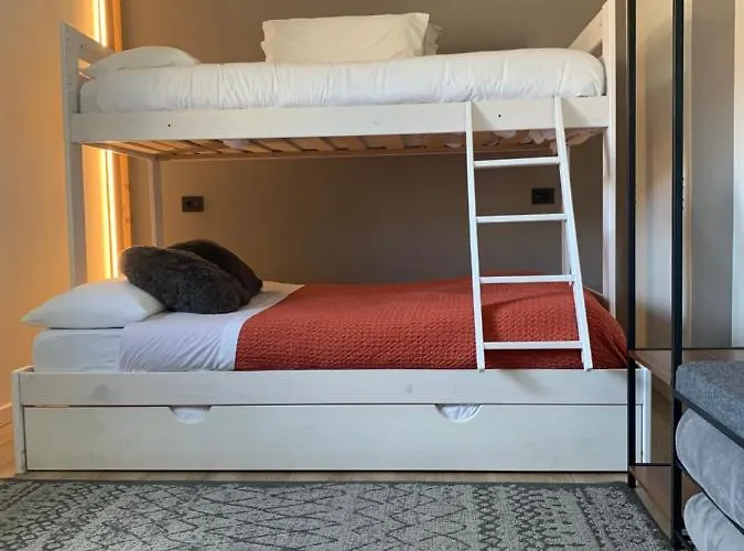 Black House - Feel The Vibe *